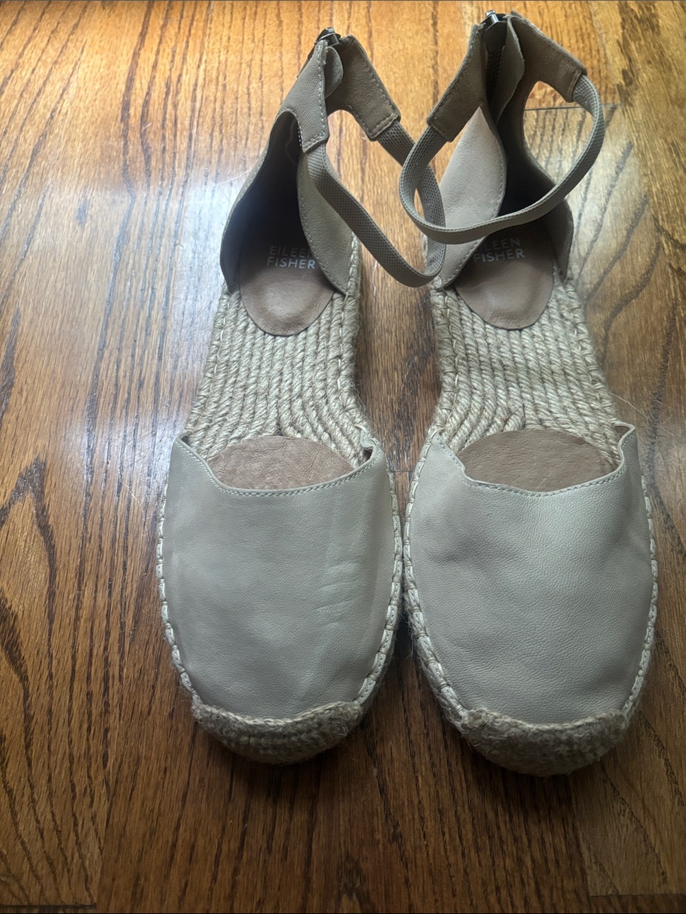 Like new Eileen Fisher La La espadrille flat, size 9